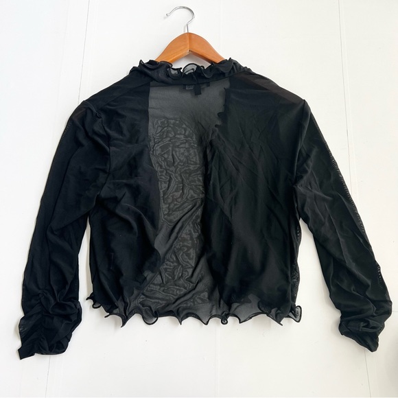 New THE PYRAMID COLLECTION Fine Mesh Shrug Black SIZE M Cardigan - Picture 3 of 9